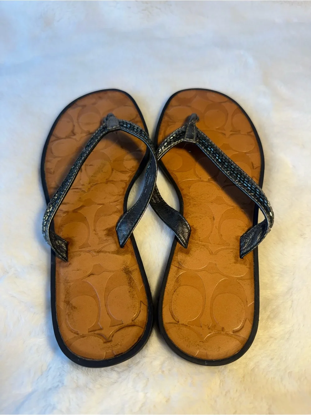 Coach Laurel Tan Signature Footbed with Pewter Metallic Thong Sandals Size 7